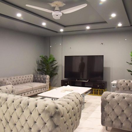 Luxe Suites Bahria Town 拉合尔 外观 照片
